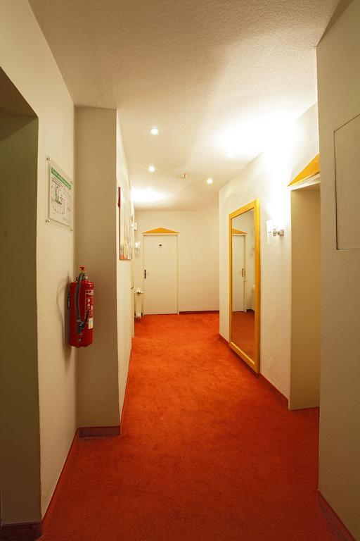 Warsteinerhof By Centro Comfort Cologne Luaran gambar